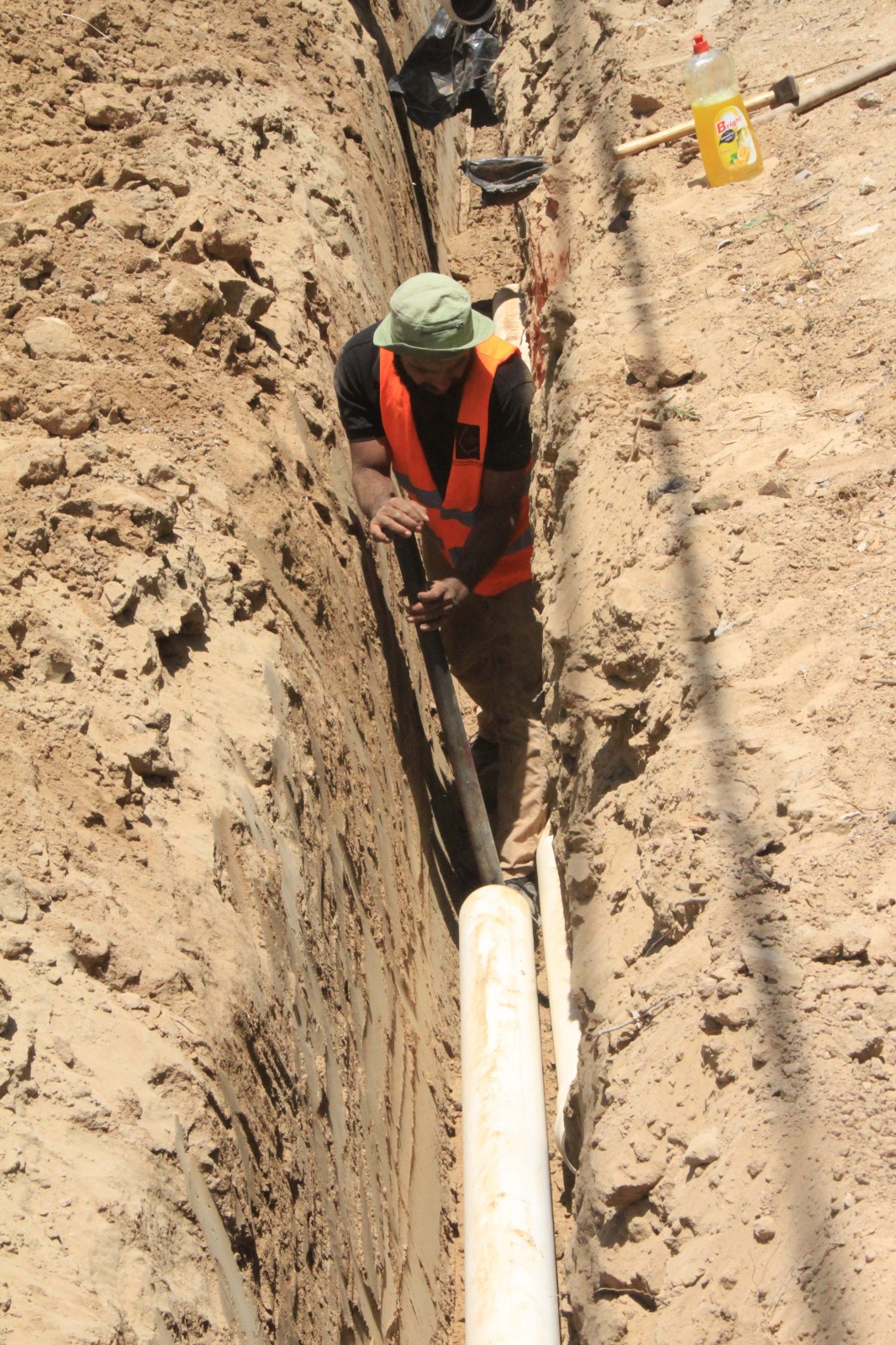 تواصل العمل ببئر المنطقة الصناعية بدير البلح وتوقع إدخاله الخدمة خلال الأسبوع القادم