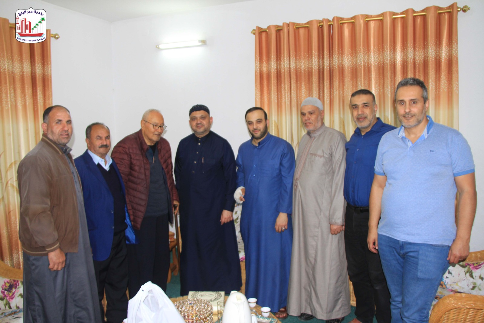 بلدية دير البلح تهنئ رؤساء البلديات السابقين وعوائلهم بعيد الفطر السعيد