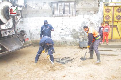 خلال الشهر الماضي: صيانة 427 خط مياه وصرف صحي بمناطق المدينة