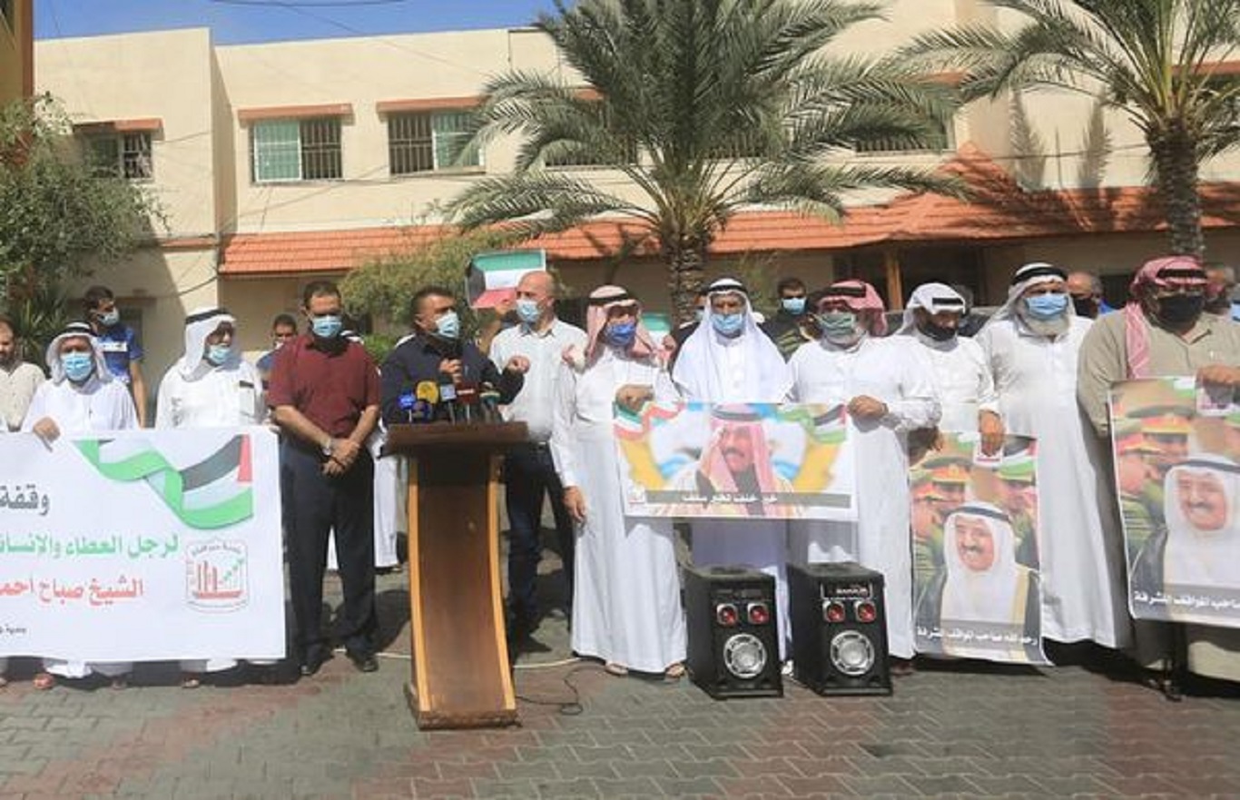 بلدية دير البلح تنظم وقفة وفاء لفقيد الأمة صباح أحمد الجابر الصباح