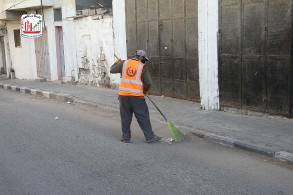 صناع الجمال... مستمرون بالعمل للحفاظ على مستوى النظافة