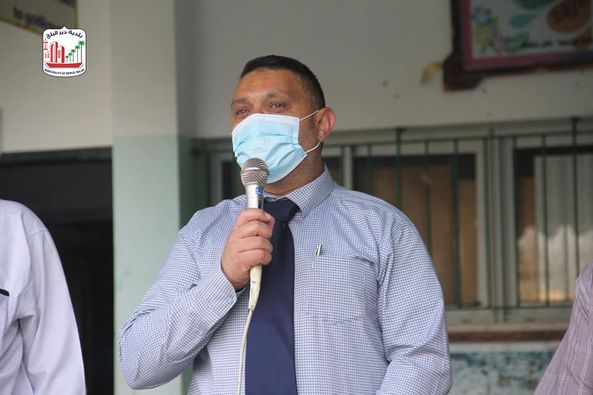 رئيس بلدية دير البلح ينهي جولته لمدارس المدينة ضمن المرحلة الثانية من العودة الآمنة للمدارس