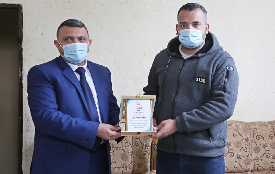 رئيس البلدية يهنأ مدير قسم شرطة مكافحة المخدرات بمنصبه الجديد