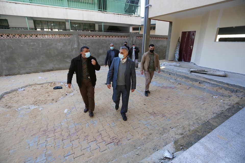 رئيس بلدية دير البلح يطلع رئيس لجنة متابعة العمل الحكومي على سير العمل بالبلدية ومشاريعها التنموية