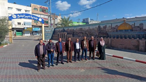 خلال جلسته الأسبوعية: مجلس بلدي دير البلح يناقش سبل تطوير خدماتها والارتقاء بها