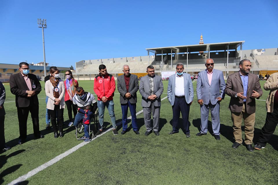 رئيس بلدية دير البلح يشارك في افتتاح بطولة كرة القدم للبتر الدورة الربيعية للتنشيط