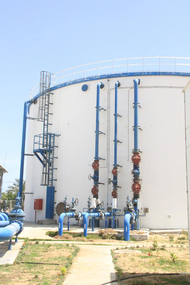 ضخ 59420 كوب من المياه المحلاة لمناطق دير البلح