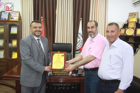 بلدية دير البلح تهنئ رئيس بلدية رفح بالمنصب الجديد