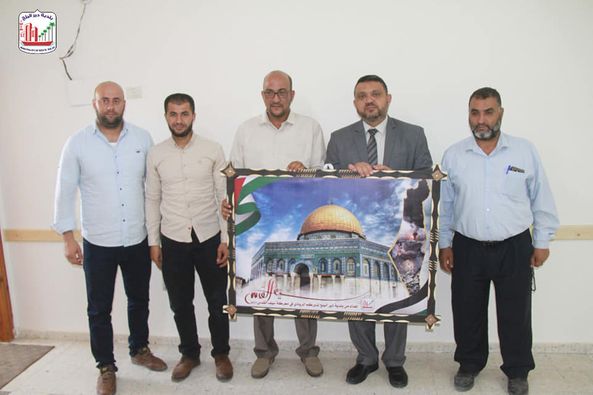 رئيس بلدية دير البلح يلتقي رئيس بلدية الفخاري