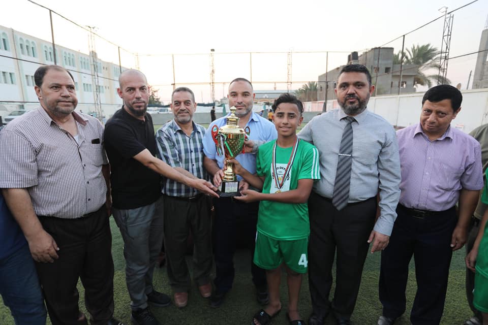 رئيس بلدية دير البلح يثمن جهود القائمين على فعالية بطولة كرة القدم الخاصة بالأيتام