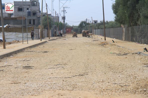 استمرار العمل في مشروع تطوير شارع الشهداء الرئيسي- شرق رمزون المحطة