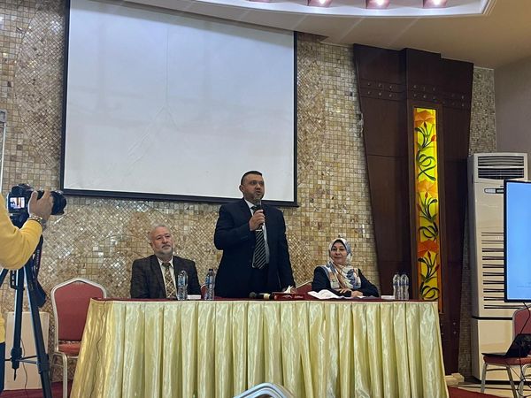 بلدية دير البلح تستعرض تجربتها في محاكم البلديات خلال ورشة عمل لتبادل الخبرات
