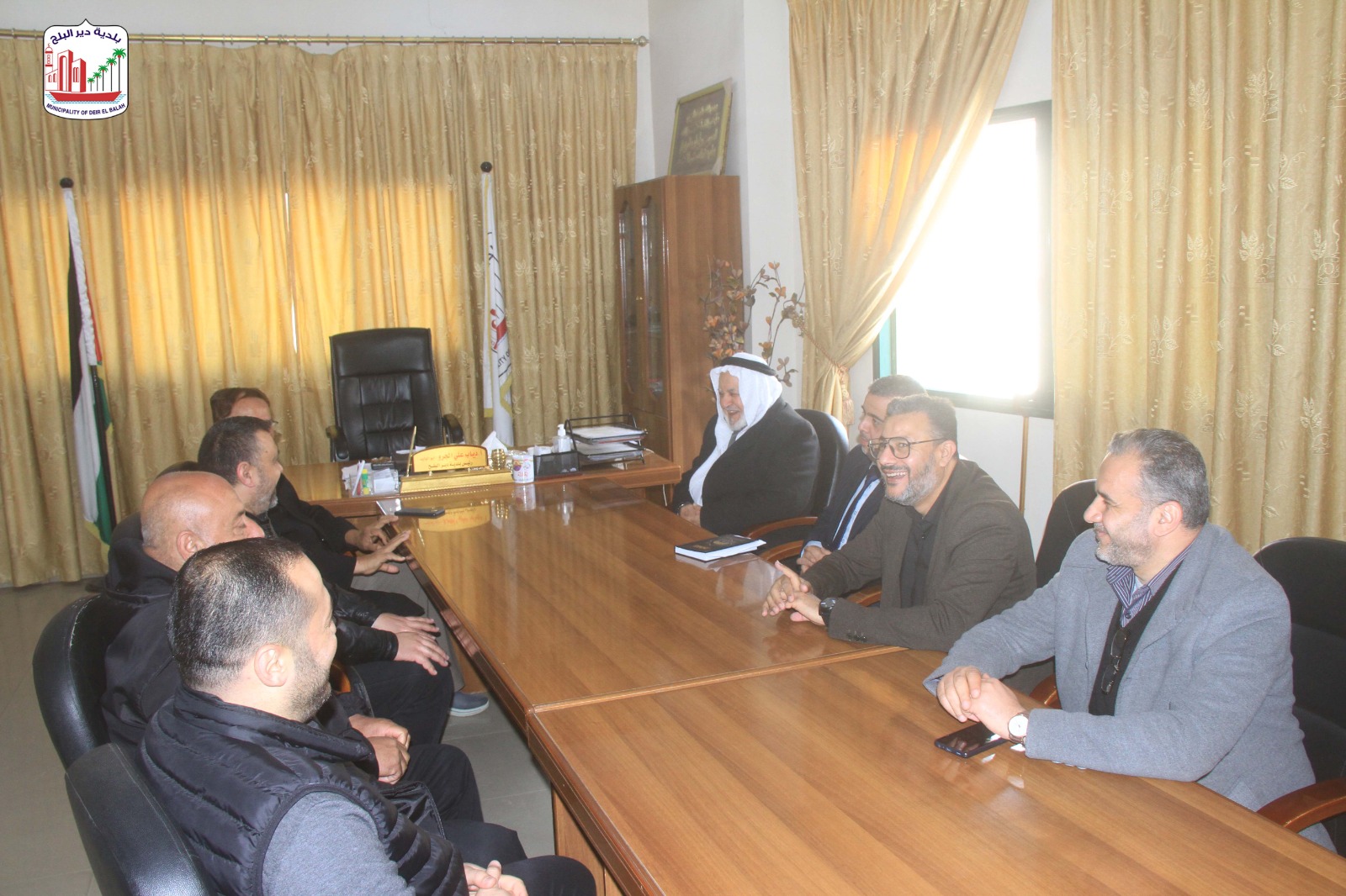 بلدية دير البلح تستقبل وفد من المجلس التشريعي