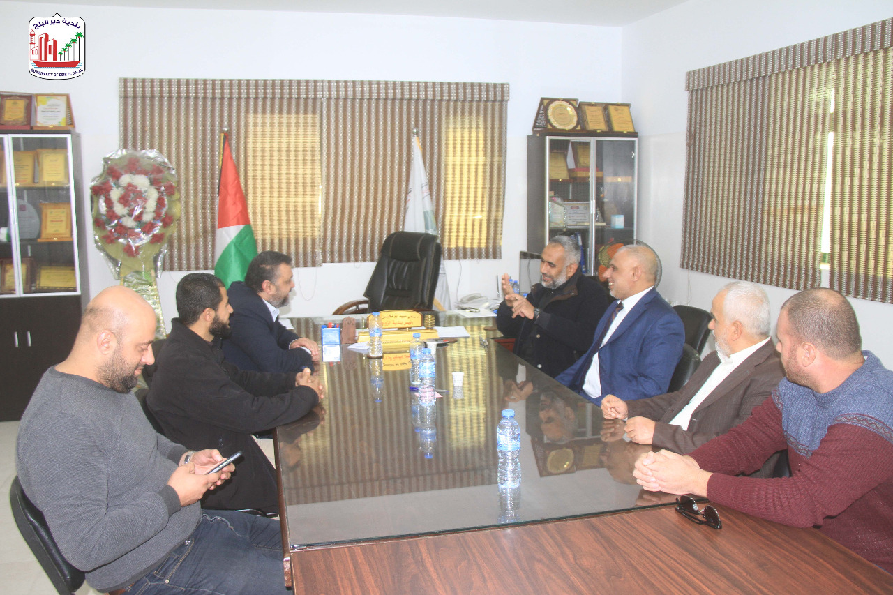 بلدية دير البلح تبحث تعزيز التعاون مع بلدية الزوايدة