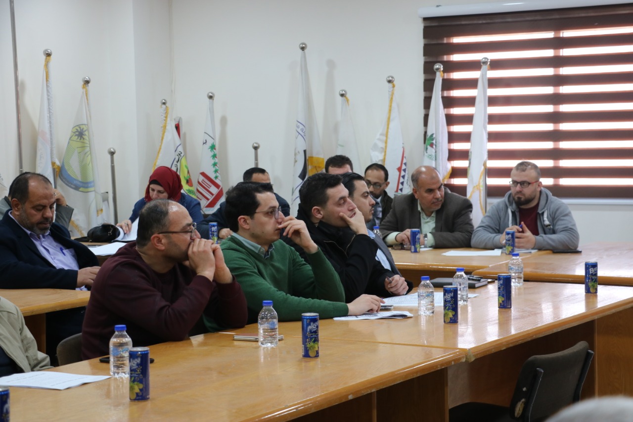 مشاركة بلدية دير البلح في ورشة عمل حول 