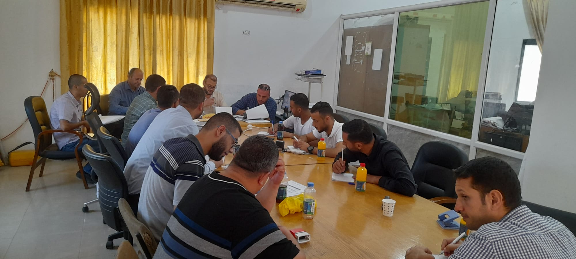 بلدية دير البلح تستكمل اجراءات مشروع إعادة تأهيل شارع الشيخ داوود