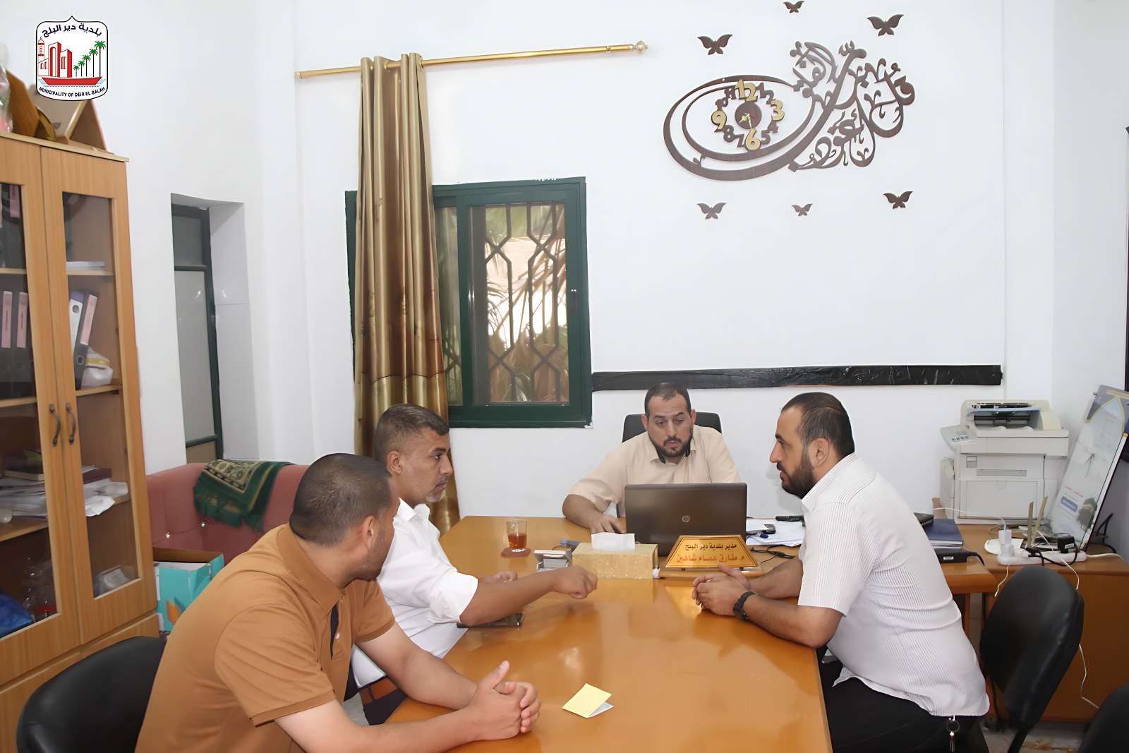 بلدية دير البلح تناقش الخدمات المقدمة للمنطقة الشرقية